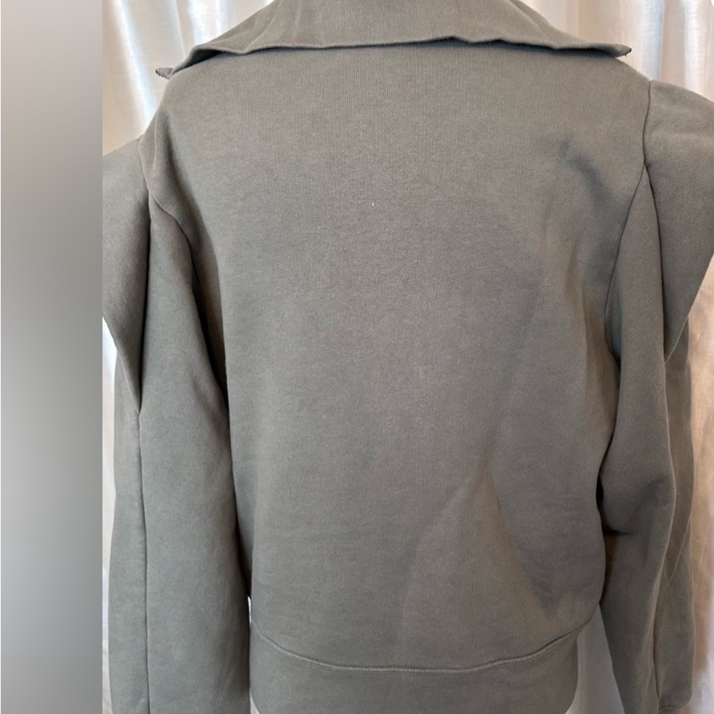 FRAME Sporty Half Zip Ruffle Shoulder Detail Sweatshirt Military Green S EUC - Picture 9 of 14
